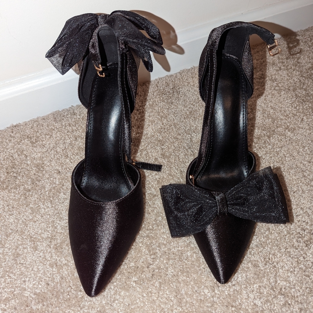 Black now heels